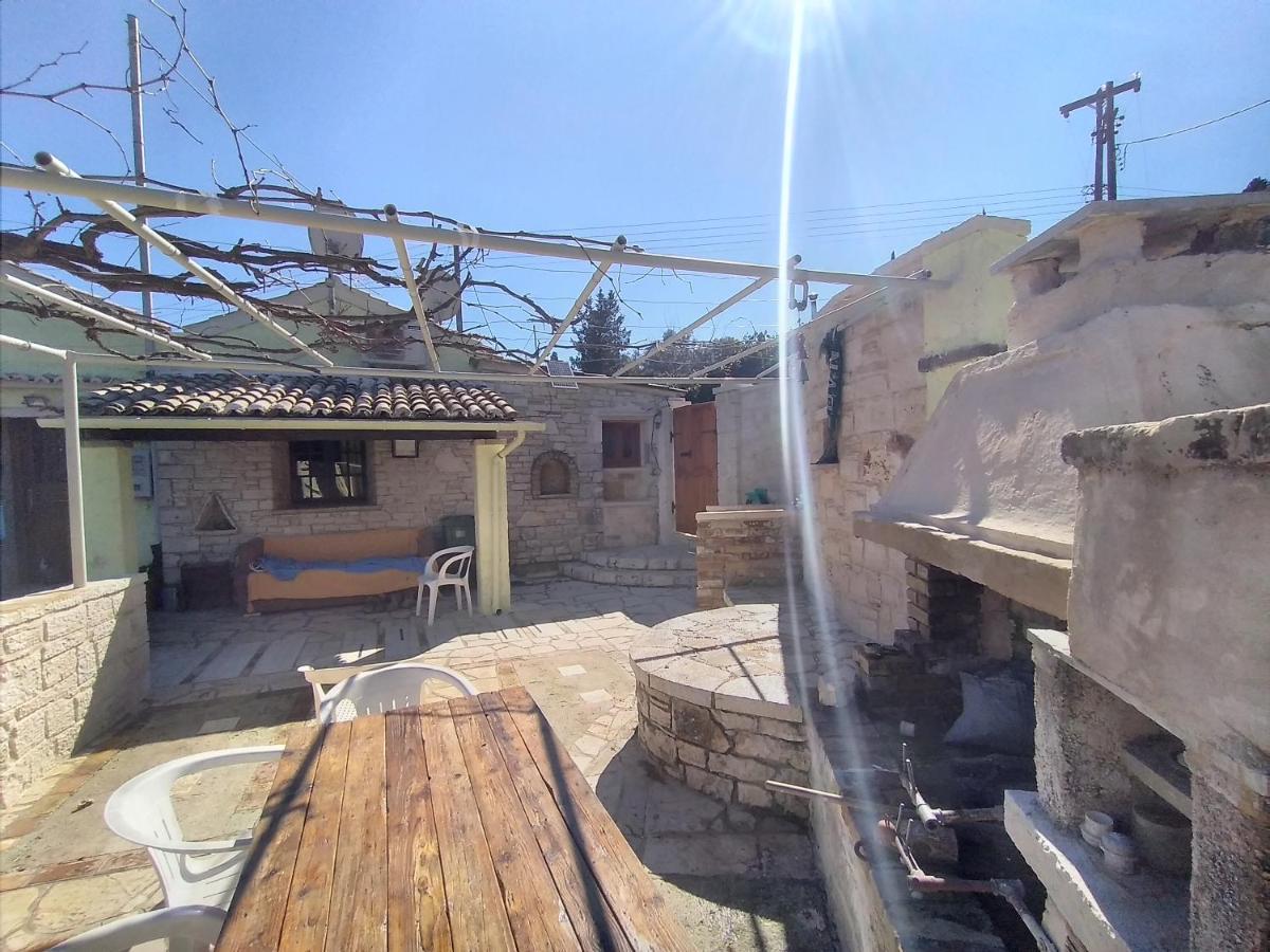 Stonemakers Hide Villa Karyotikon Exterior foto