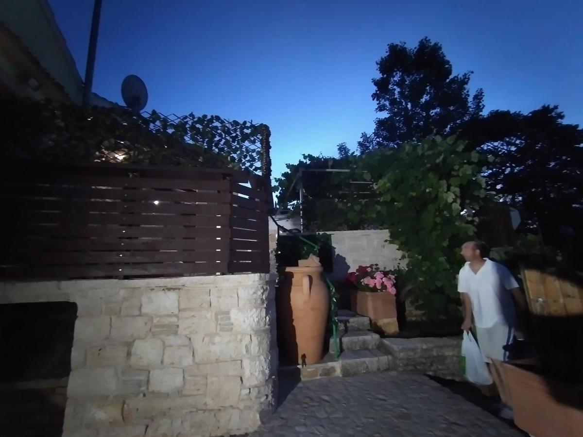 Stonemakers Hide Villa Karyotikon Exterior foto